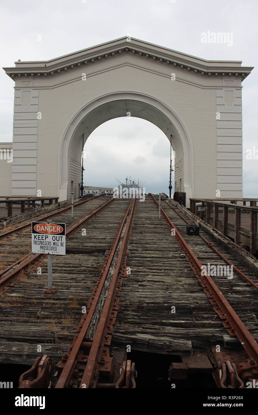 San Francisco, Kalifornien, USA Arch Pier 43 Stock Photo