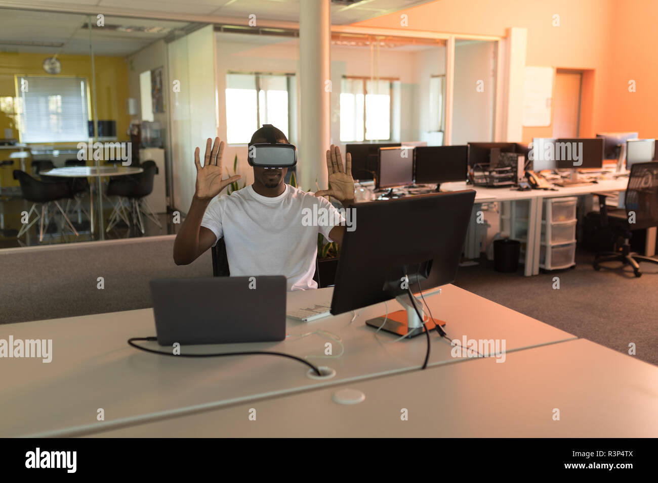 Virtual keyboard desktop hi-res stock photography and images - Alamy