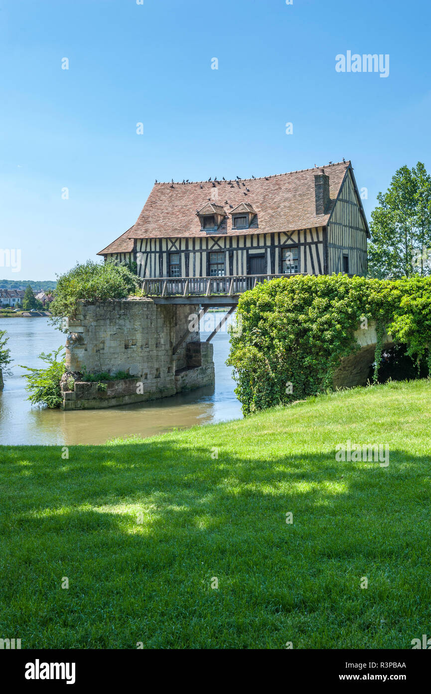 Maison du pont Vernon, Normandy, France Stock Photo Alamy