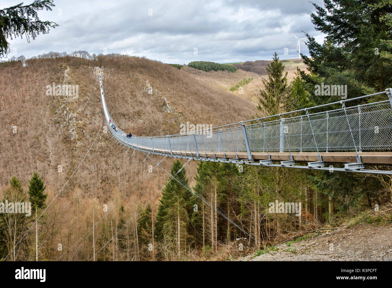 Longest suspension bridge hires stock photography and images Alamy