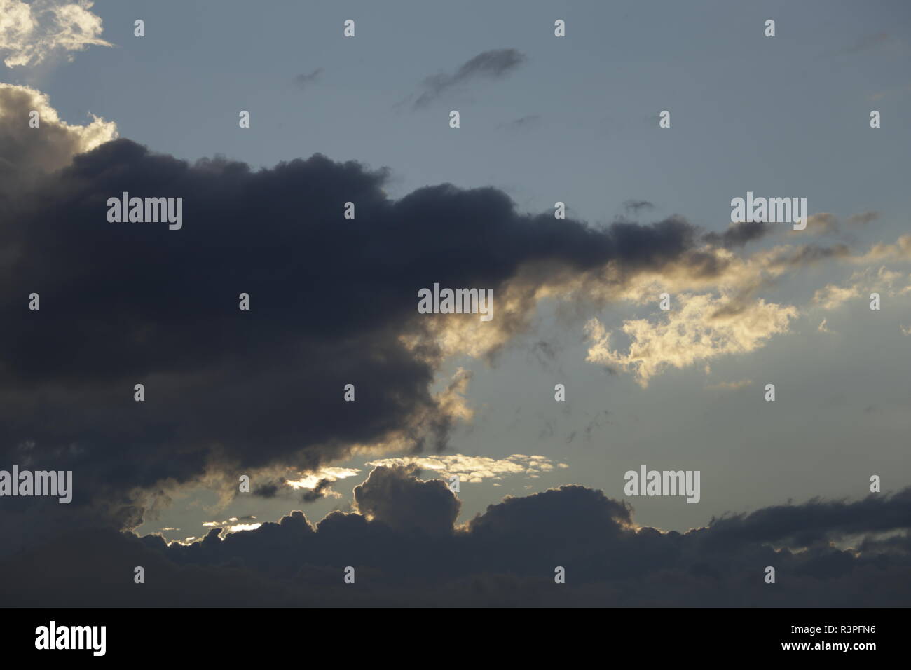 Many different kinds of clouds to spot in the sky Stock Photo - Alamy