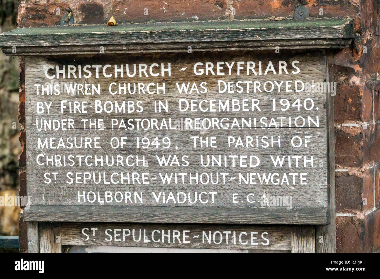 City of London England,UK Christ Church Greyfriars ruins,St Sepulchre,notice board,sign,site history,firebombed 1940 WWII World War Two Blitz,UK GB En Stock Photo