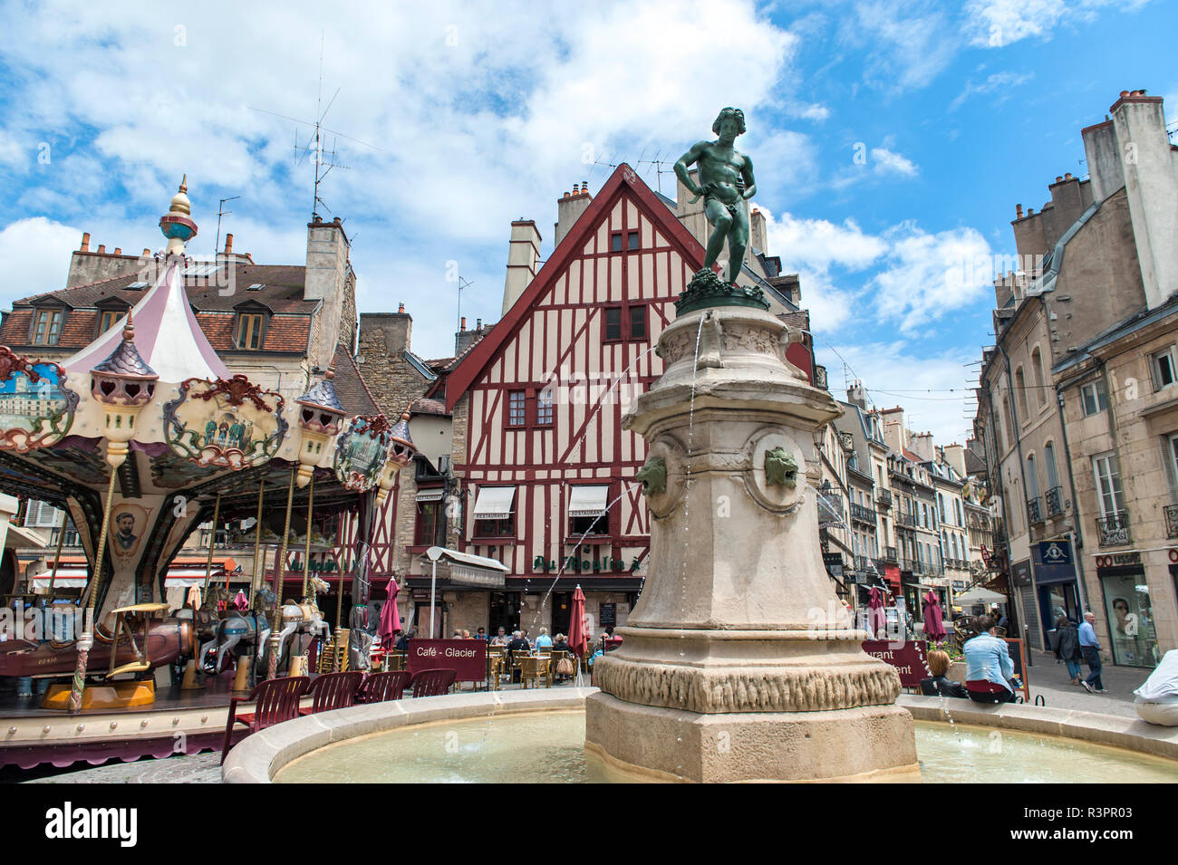 Francois Rude Square, Dijon, Burgundy, France Stock Photo - Alamy