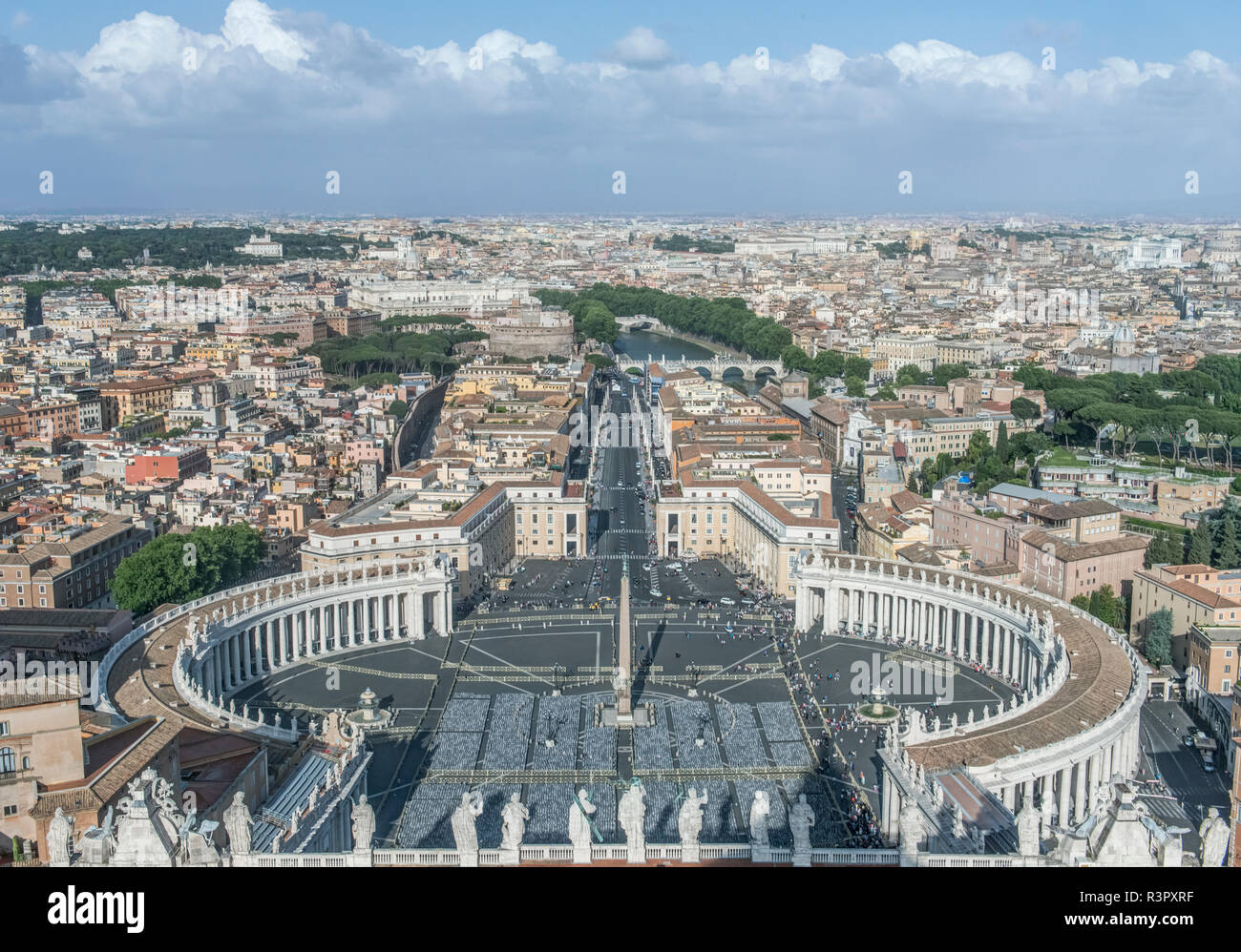 Italy Rome Vatican City Looking Down On St Peter S Square Piazzai San Pietro From The Basilica Dome Stock Photo Alamy
