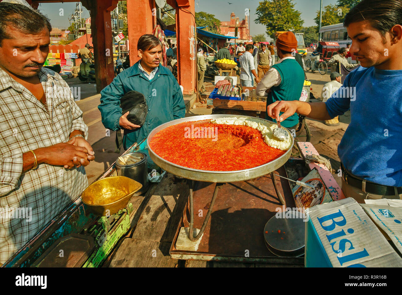 RAJASTHAN JAIPUR  INDIA FOOD PREPARATION AND COOKING IN THE STREET Stock Photo