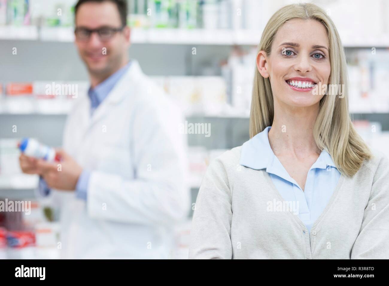 Pharmacy hi-res stock photography and images - Alamy