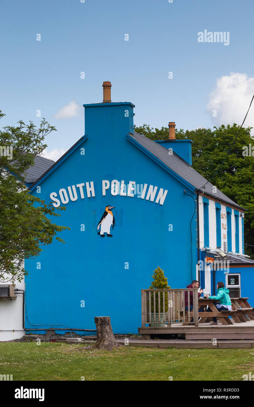 Ireland, County Kerry, Dingle Peninsula, Annascaul, South Pole Inn, former pub owned by Arctic Explorer Tom Crean Stock Photo