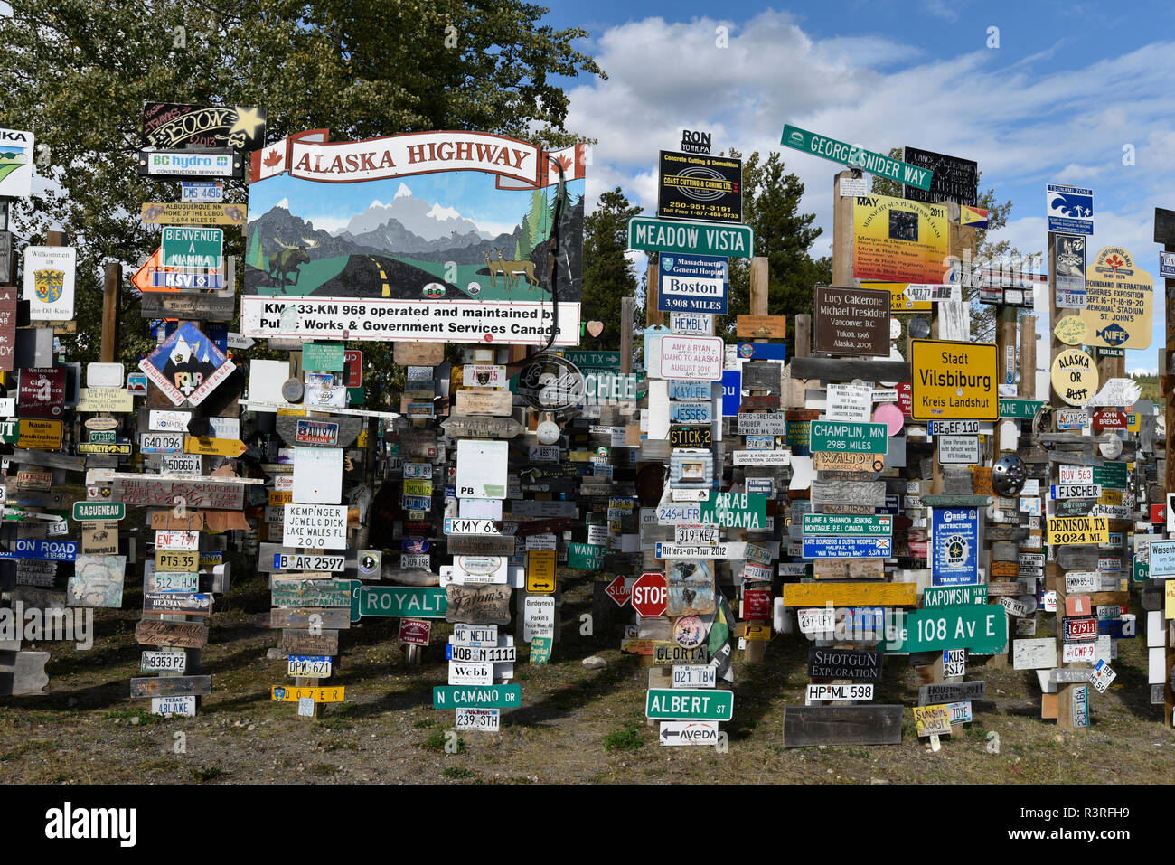 Watson Lake, Signpost Forest, Yukon, Canada Stock Photo Alamy
