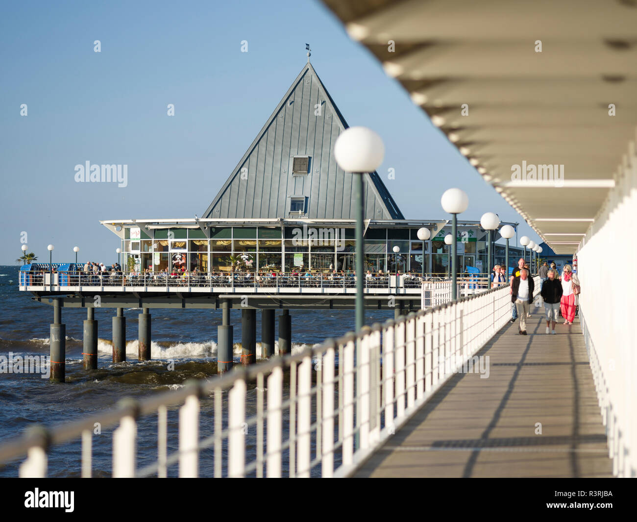 Pier German Resort Architecture Baederarchitektur In The Seaside Resort Heringsdorf On The Island Of Usedom Germany Mecklenburg Western Pomerania Stock Photo Alamy