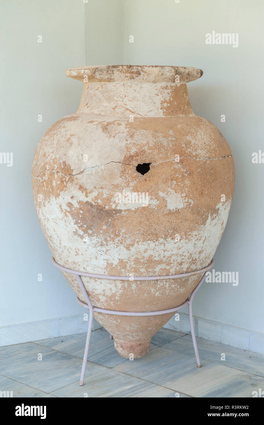 Terracotta vessel, Olympia Museum, Olympia, Greece Stock Photo - Alamy