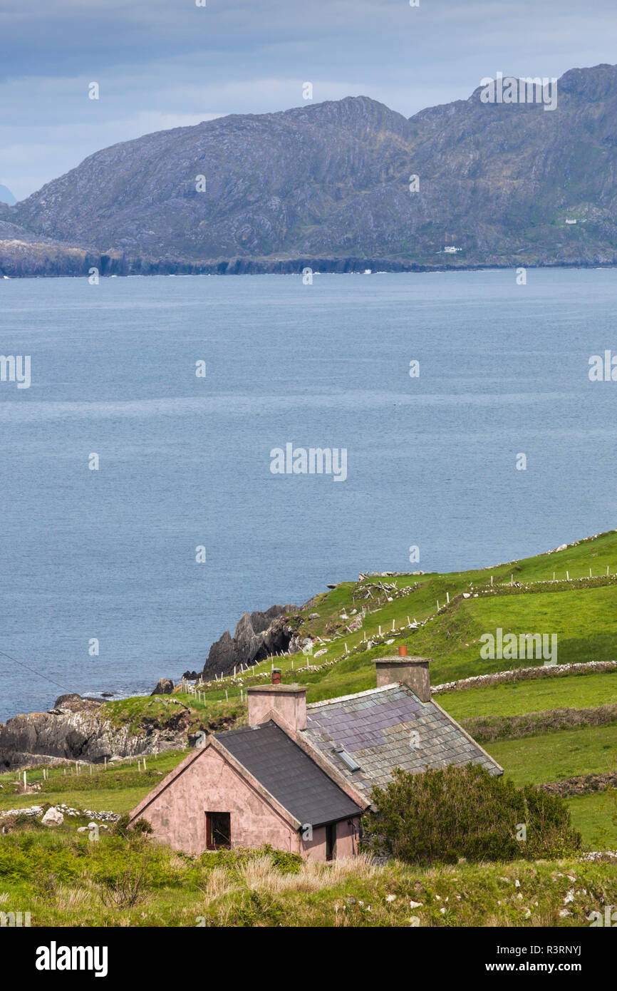 Ireland, County Cork, Beara Peninsula, Ring of Beara, Garnish, elevated