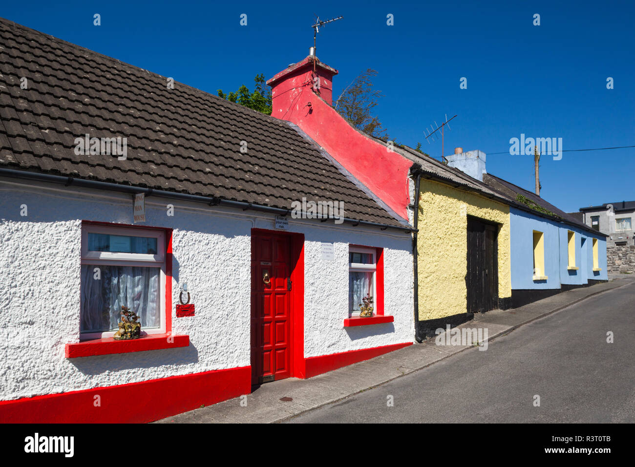 Ireland, County Galway, Cong, village houses Stock Photo Alamy