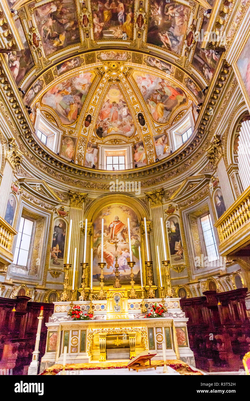 Chiesa San Marcello al Corso, altar and frescoes, Rome, Italy. Built in 309, rebuilt in 1500's after sack of Rome. frescoes are from the 1600's Stock Photo