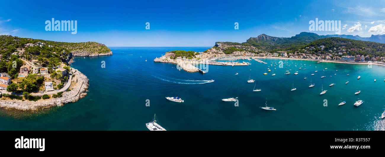 Spain, Balearic Islands, Mallorca, Serra de Tramuntana, Port de Soller, panoramic view Stock Photo