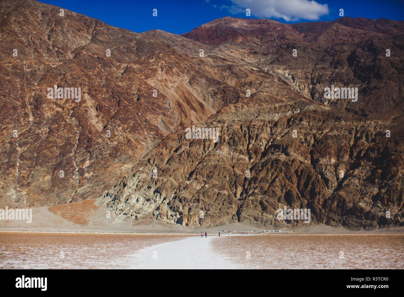 Badwater ultramarathon death valley hi-res stock photography and images ...