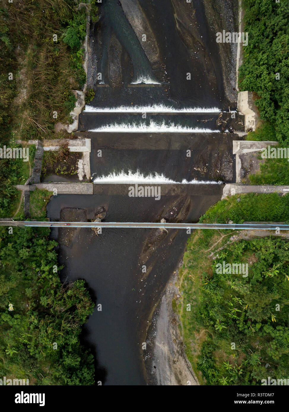 Birds eye aerial view bridge hi-res stock photography and images - Alamy