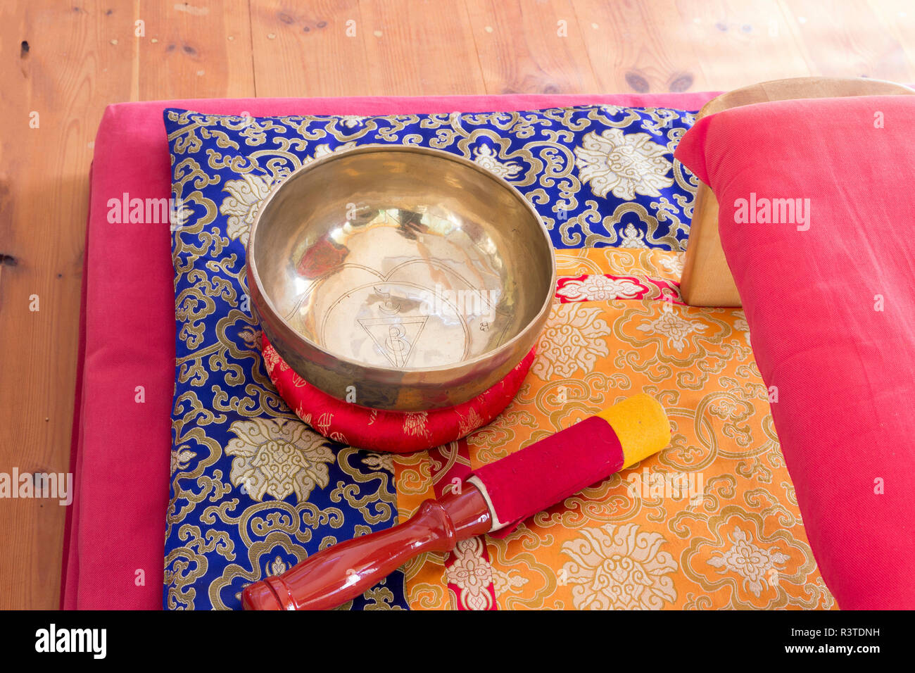 Singing bowl in meditation room Stock Photo Alamy