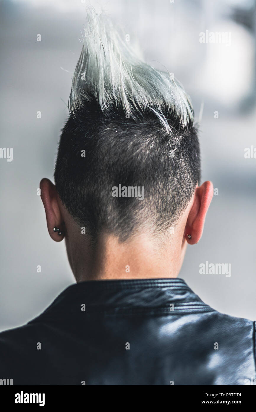 Mohawk haircut hi-res stock photography and images - Alamy