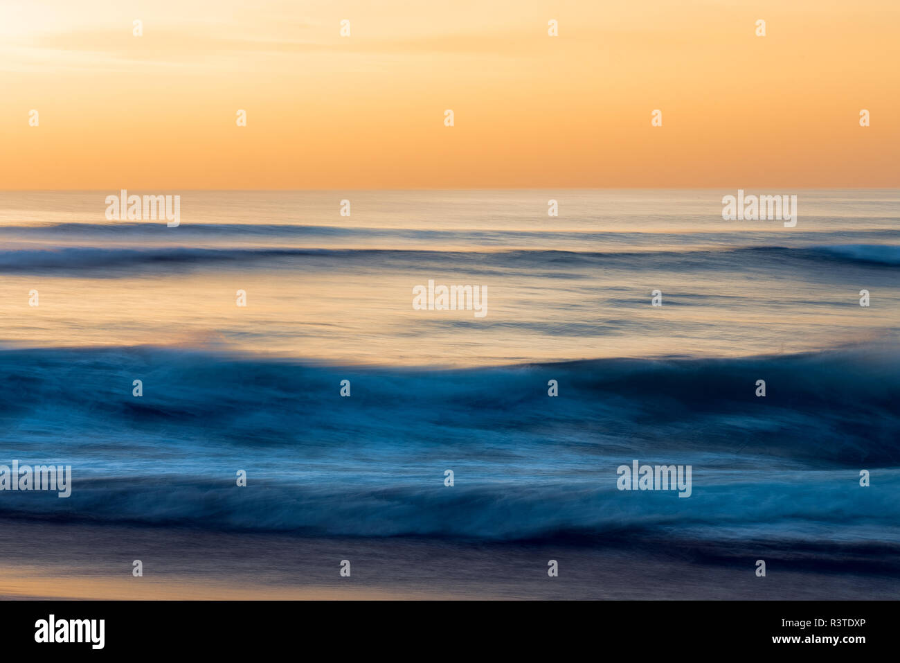 Colorful smooth blurred waves hi-res stock photography and images - Alamy