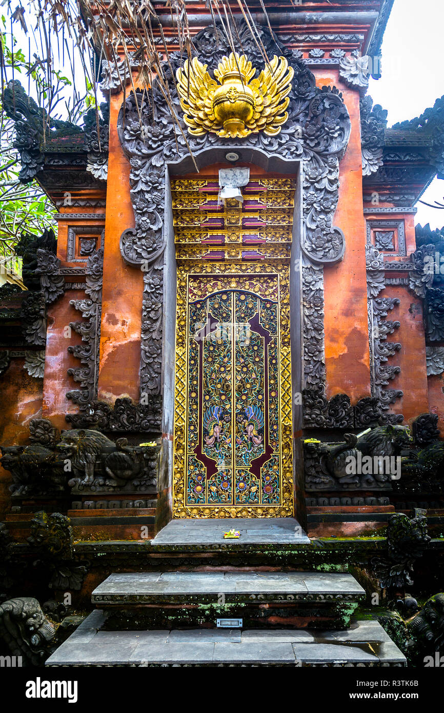 Golden Door to the Temple entrance to Hindu Temple in Ubud, Indonesia. Stock Photo