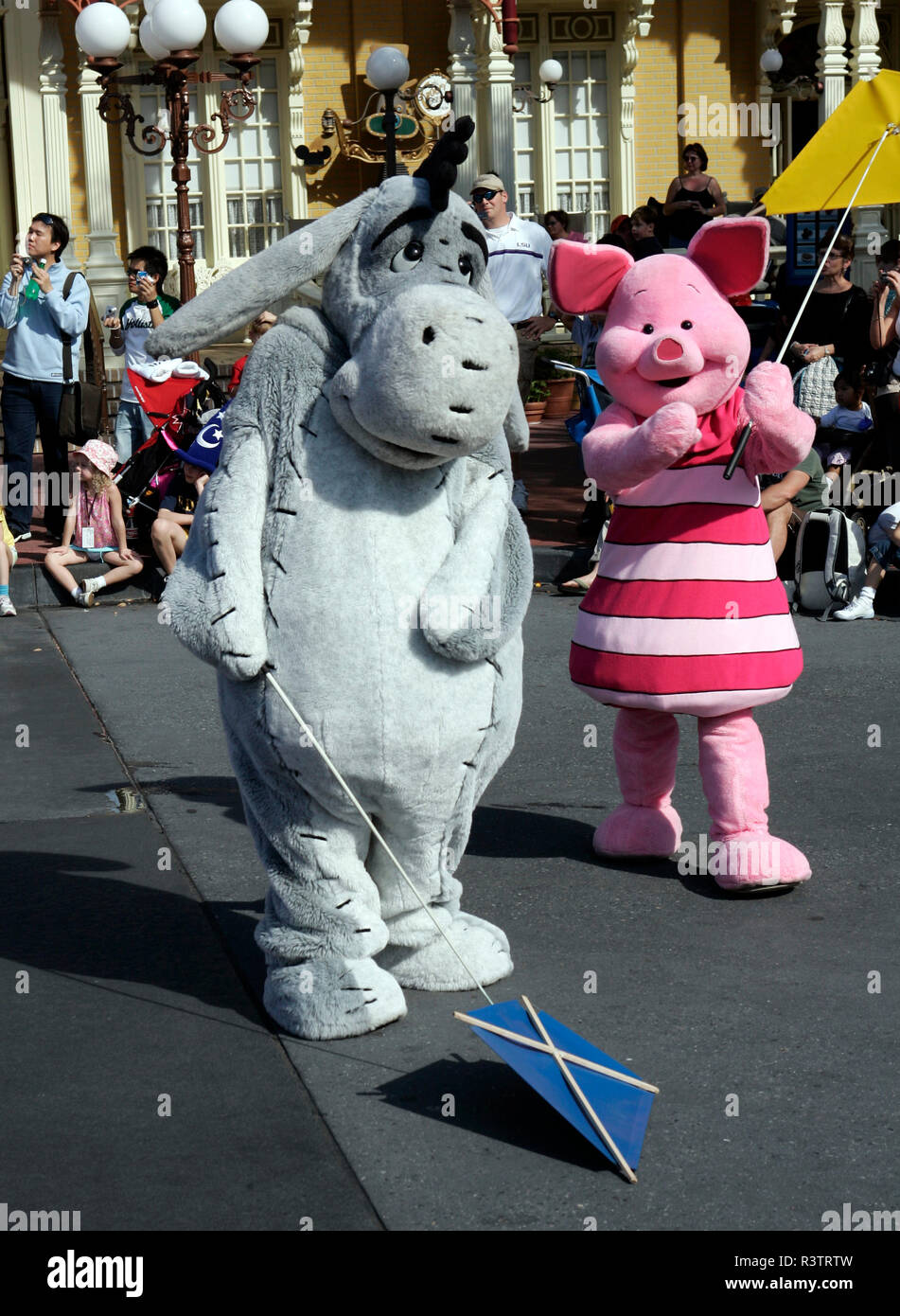 piglet disneyland