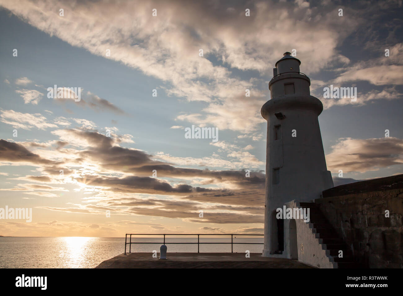 Scotland macduff lighthouse hi-res stock photography and images - Alamy