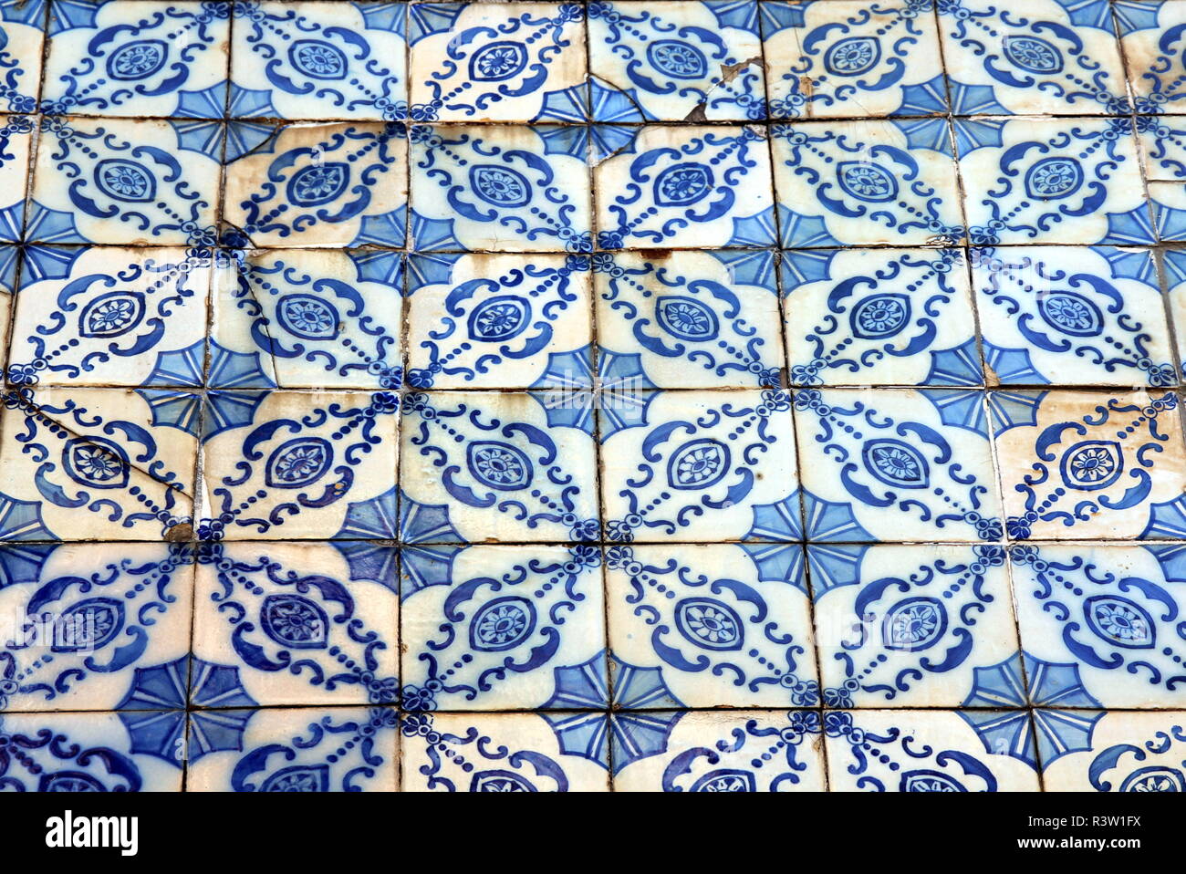 azulejo (wall tiles) in porto,portugal Stock Photo Alamy