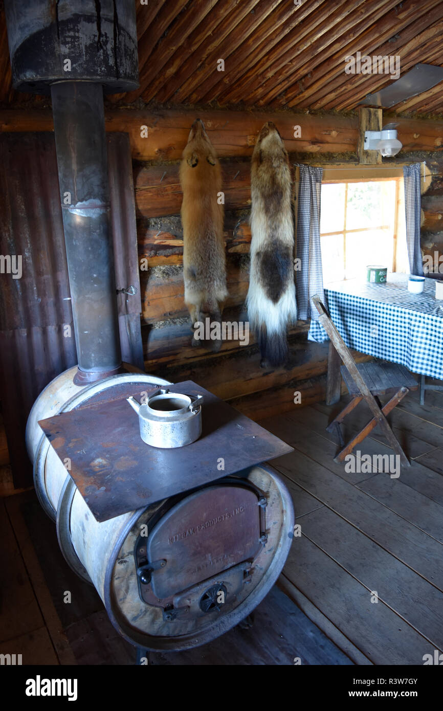Trappers cabin High Resolution Stock Photography and Images Alamy