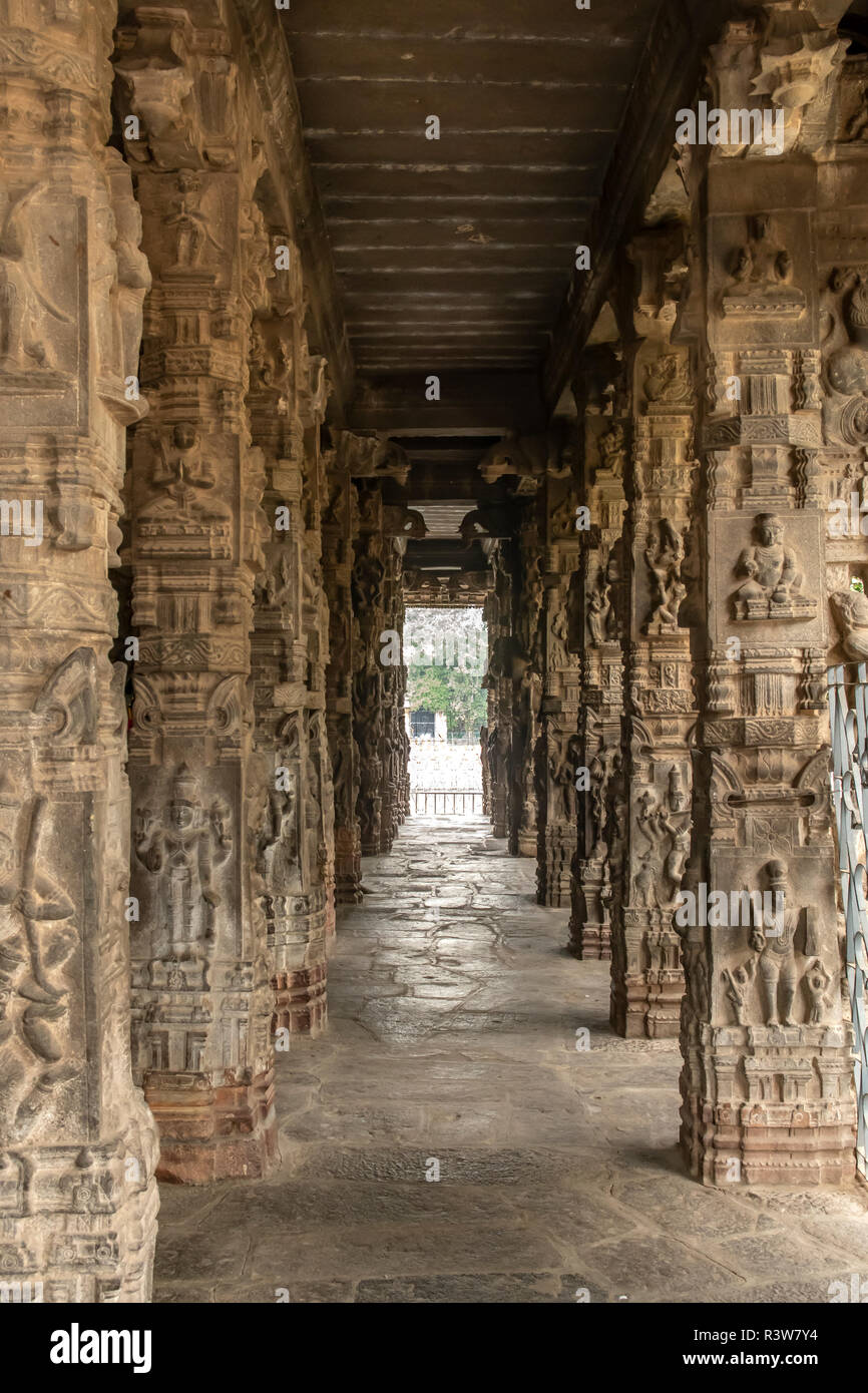 Hindu pillars hires stock photography and images Alamy