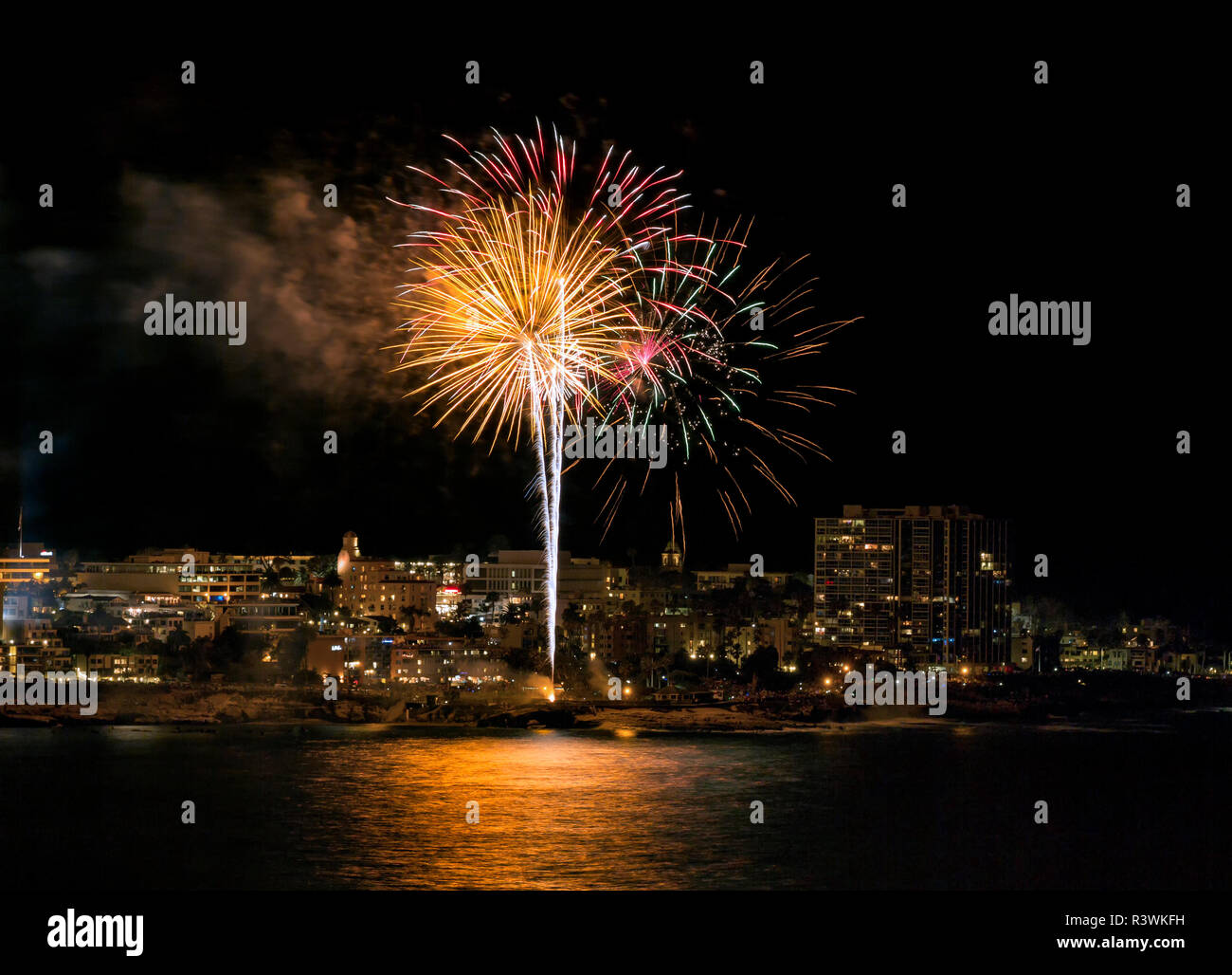 USA, California, La Jolla. Fourth of July fireworks at La Jolla Cove Stock Photo