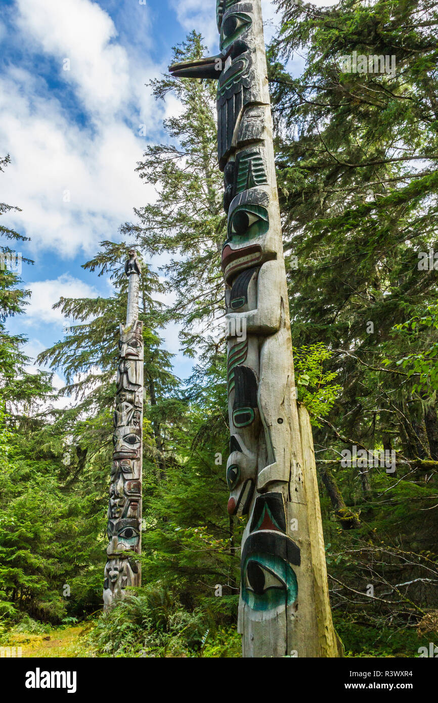 Totem poles prince wales island hi-res stock photography and images - Alamy