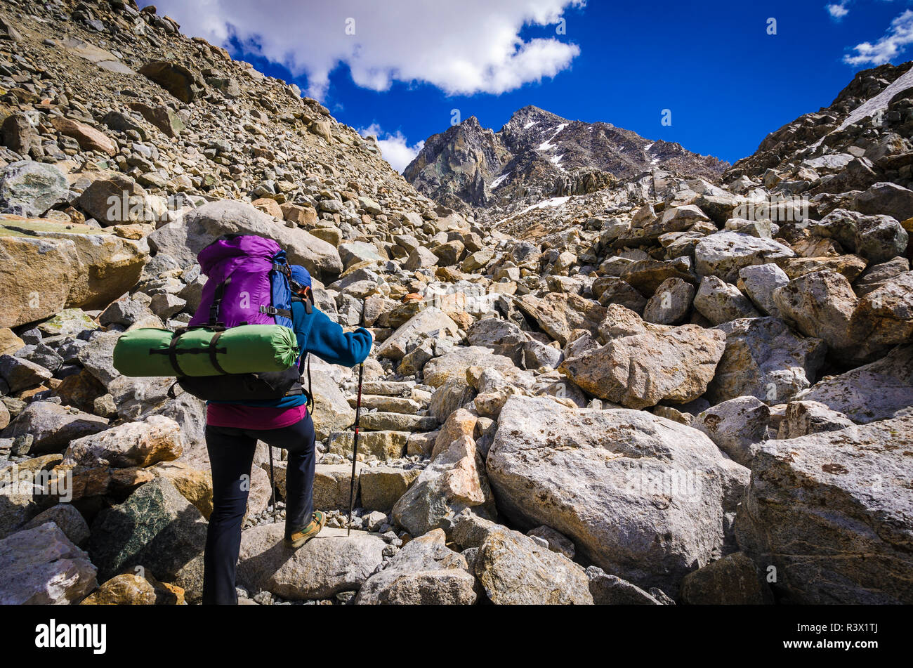 Backpacker on the Bishop Pass Trail, John Muir Wilderness, Sierra Nevada Mountains, California, USA (MR) Stock Photo