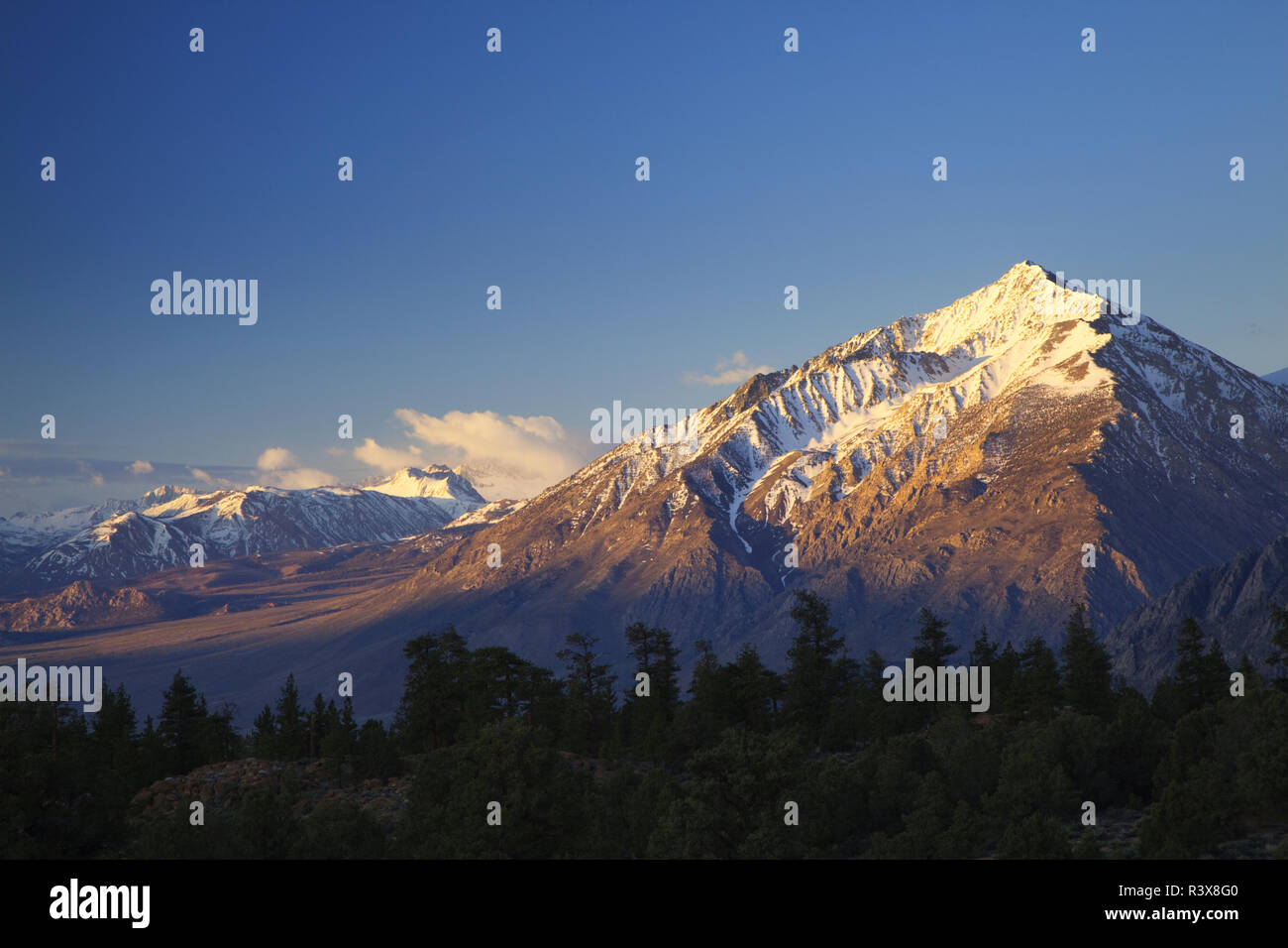 Mt tom hires stock photography and images Alamy