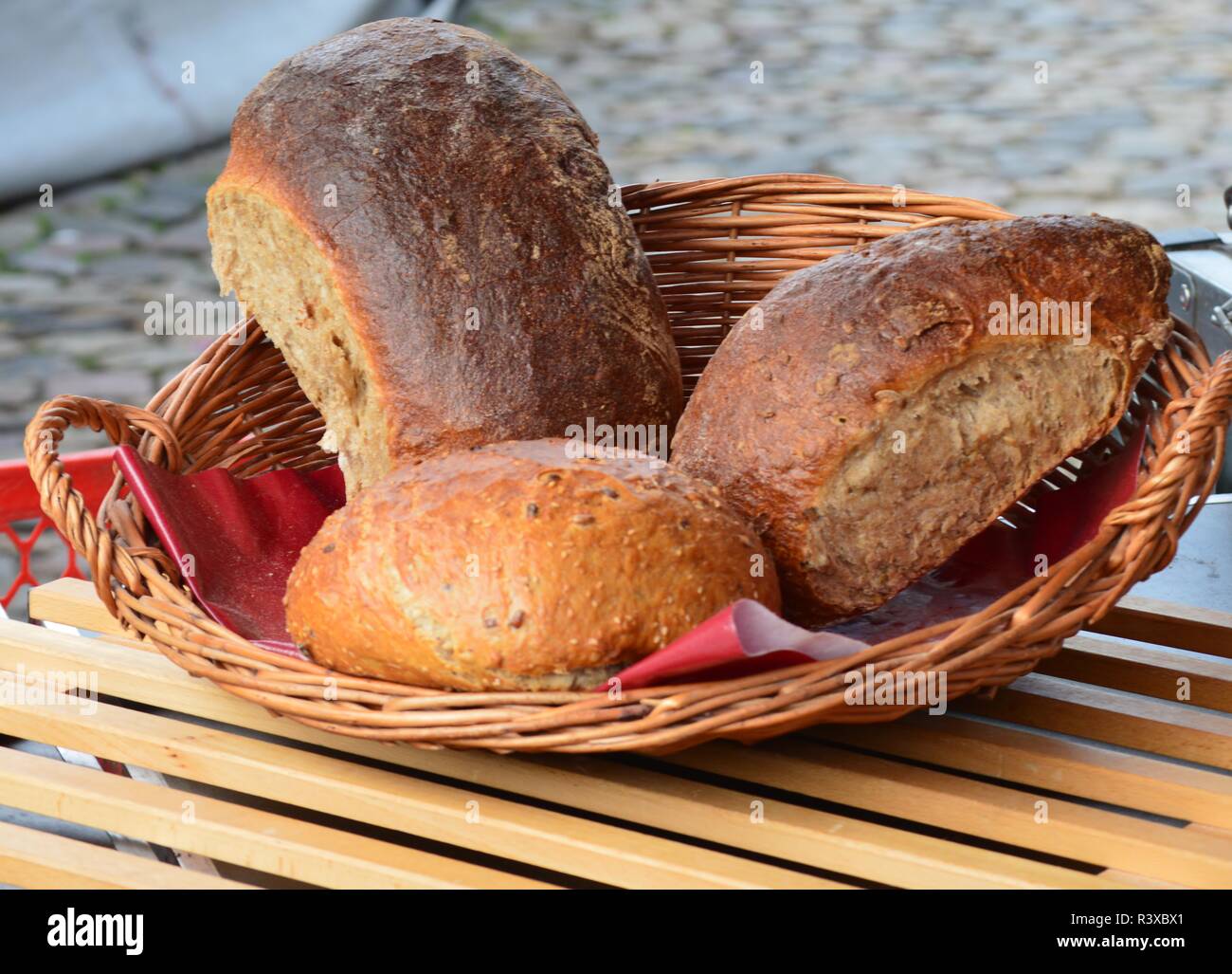 Holzofenbrot High Resolution Stock Photography and Images - Alamy
