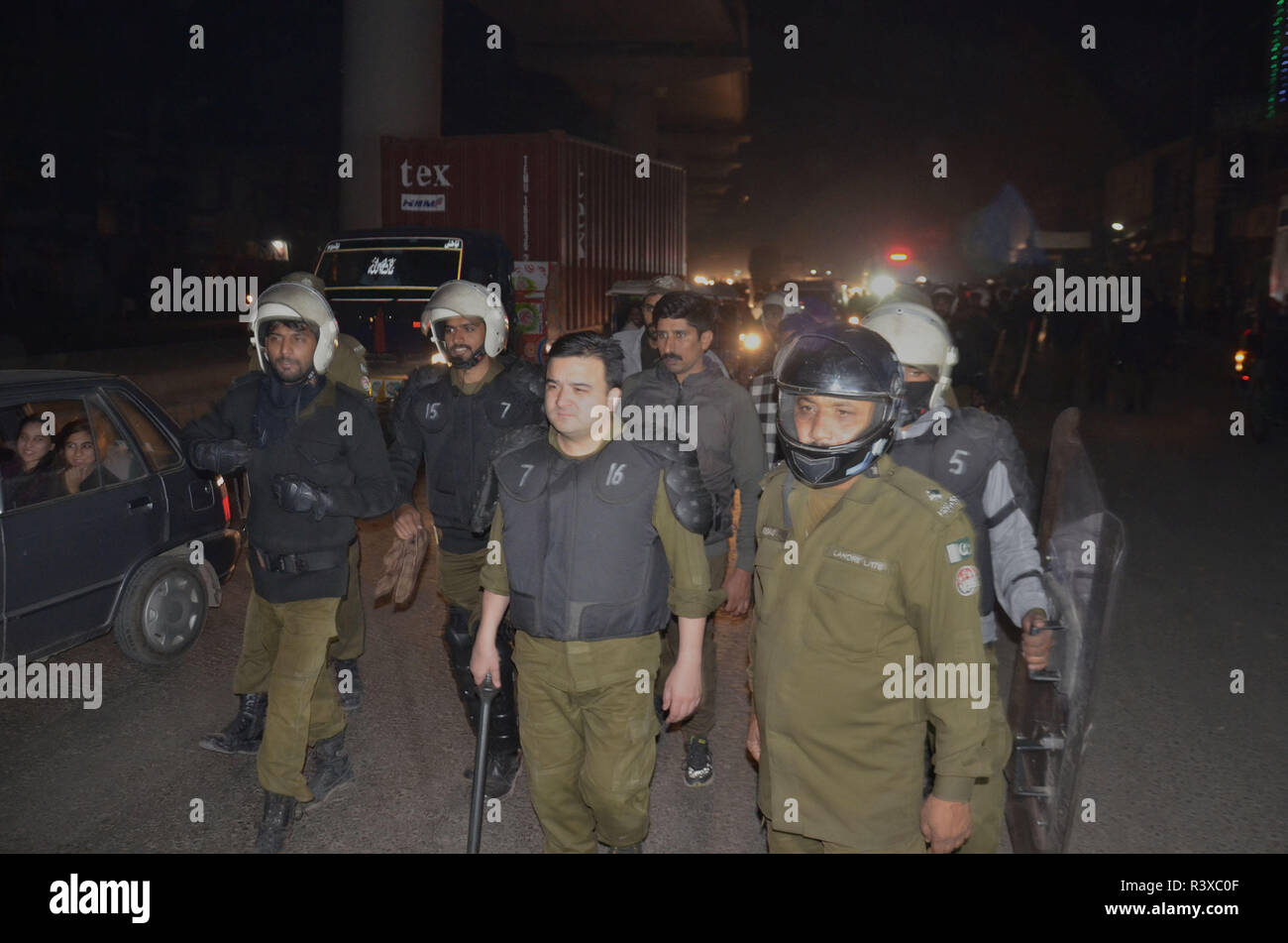 Lahore, Pakistan. 23rd Nov, 2018. Pakistani rangers and punjab 