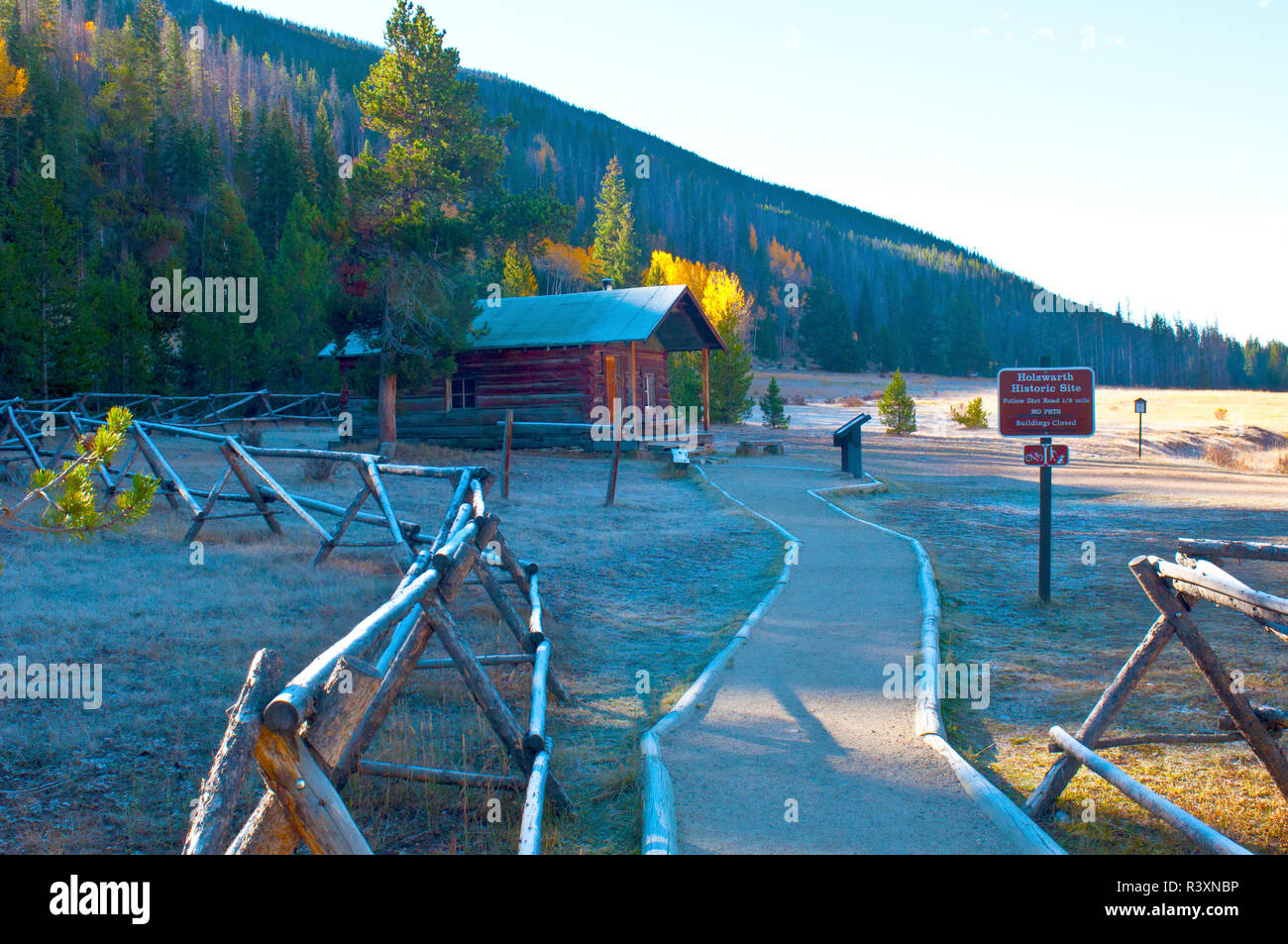 Usa Colorado Estes Park Rocky Mountain National Park Cabin At