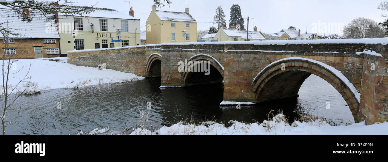 Winter snow; river Welland Stone Bridge; Deeping St James; Lincolnshire; England; UK Stock Photo