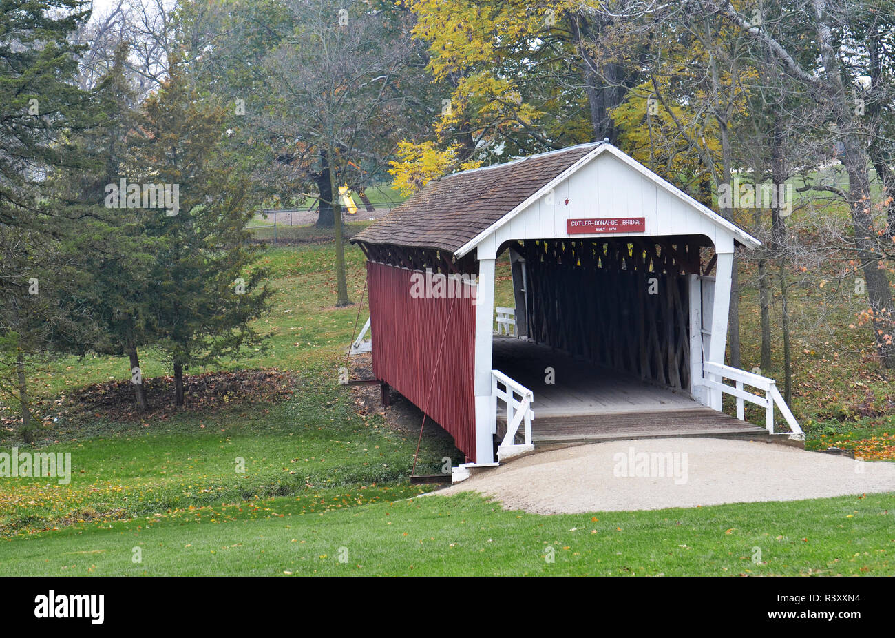 USA, Iowa, Winterset City Park, CutlerDonahue covered bridge Stock