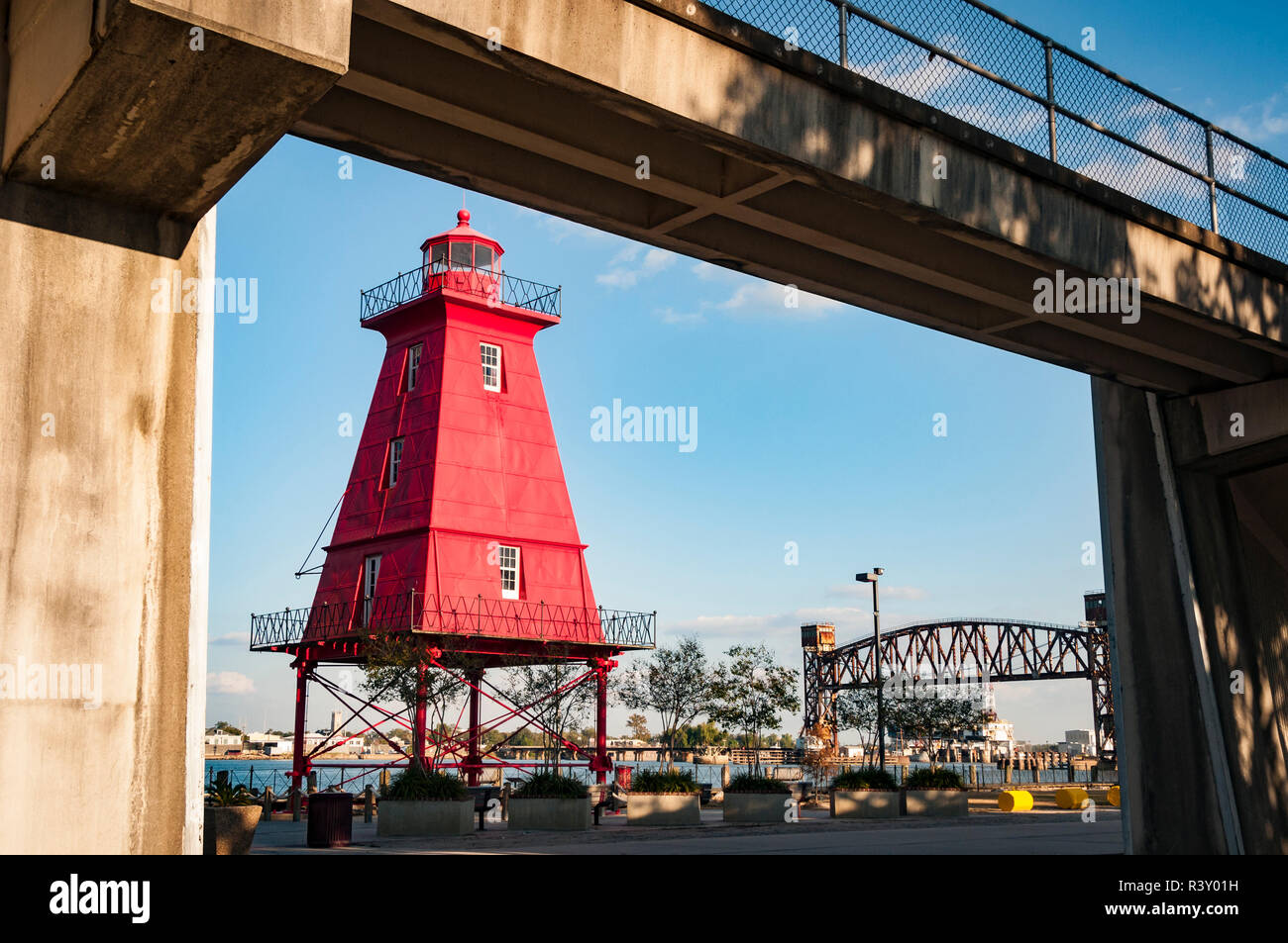 USA, Louisiana. Atchafalaya Basin, City seen from Berwick's