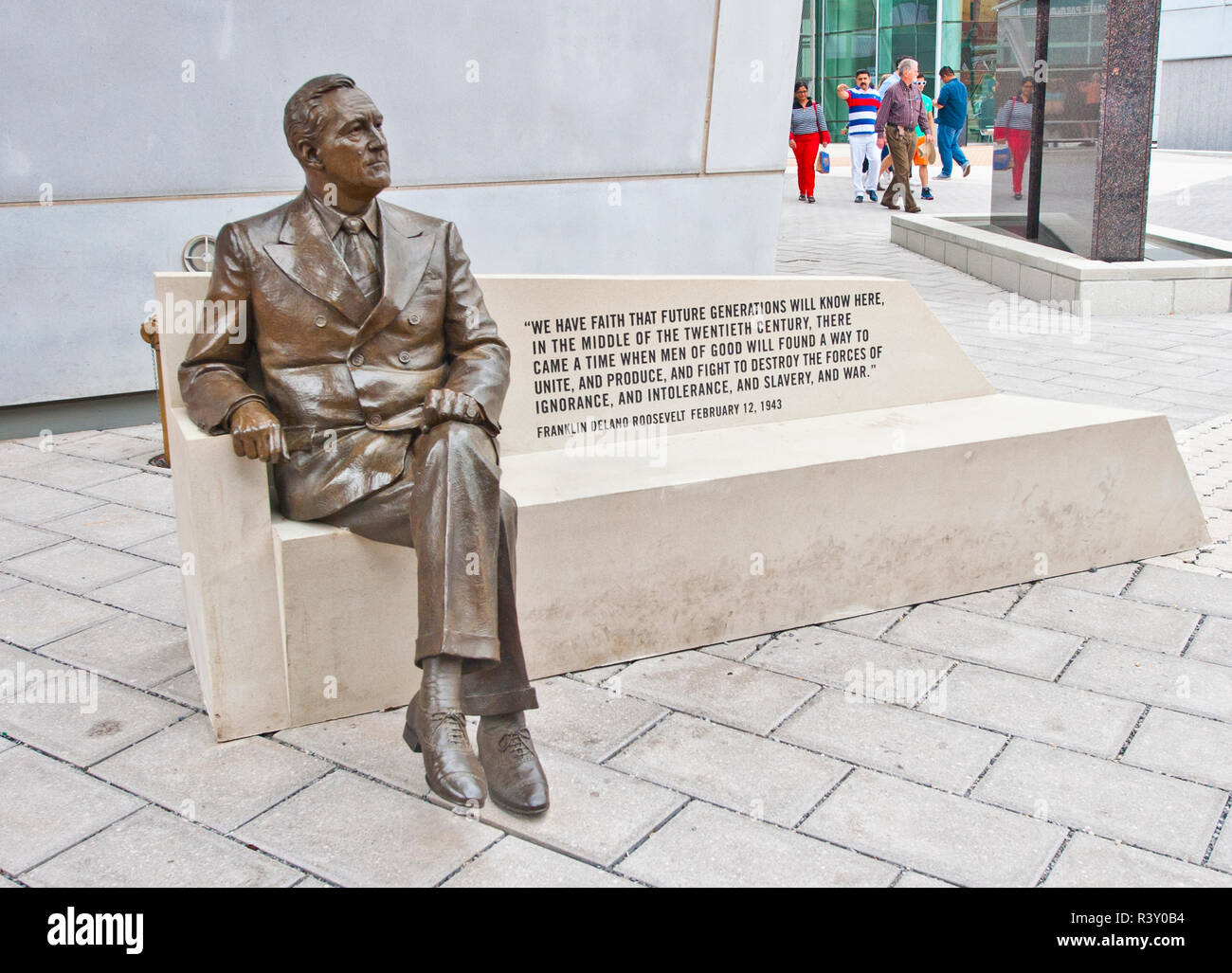 USA, Louisiana, New Orleans, National World War II Museum, Seated