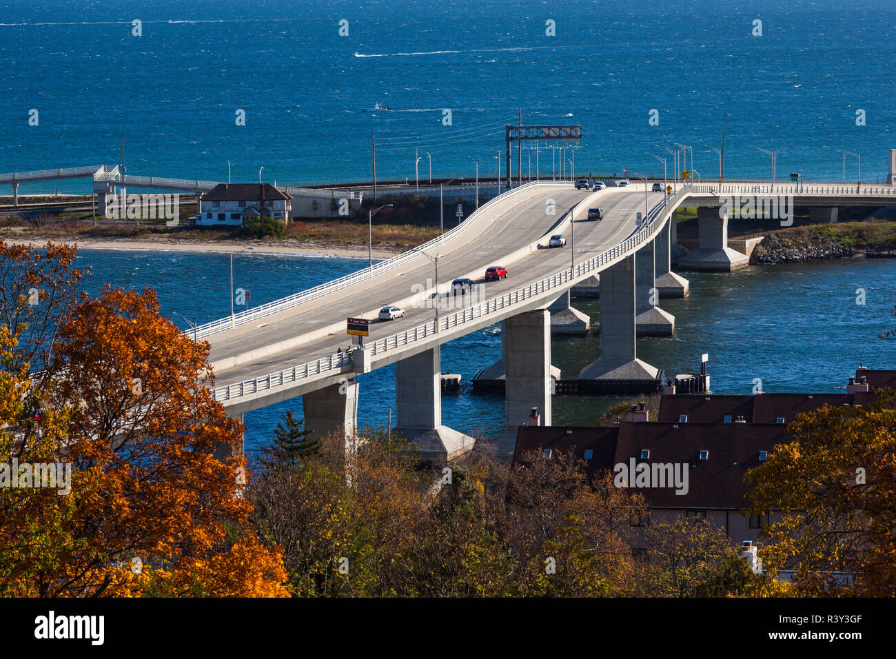 USA, New Jersey, Highlands, causeway to Sandy Hook Stock Photo Alamy
