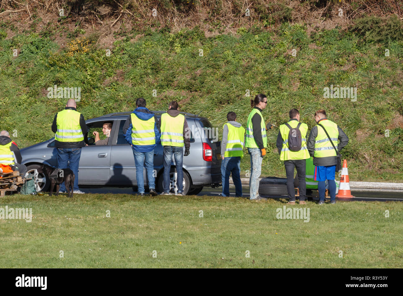 Guipavas France November 24 2018 Demonstrators Called Yellow