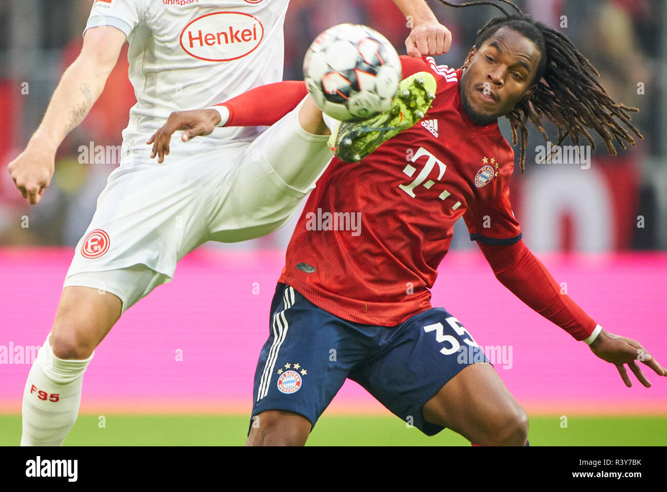 Munich, Germany. 24th Nov 2018. Renato SANCHES, FCB 35  compete for the ball, tackling, duel, header, fight against Andreas LAMBERTZ, D 17  FC BAYERN MUNICH - FORTUNA DUSSELDORF   - DFL REGULATIONS PROHIBIT ANY USE OF PHOTOGRAPHS as IMAGE SEQUENCES and/or QUASI-VIDEO -  1.German Soccer League , Munich, November 24, 2018  Season 2018/2019, matchday 12, FCB, Düsseldorf  Credit: Peter Schatz/Alamy Live News Stock Photo