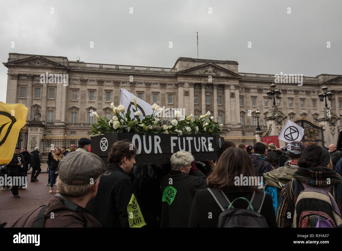 24 November, 2018. London,UK. 'Extinction Rebellion' climate protesters demonstrated in central London with a funeral procession which included a sit down outside Downing Street and a march to Buckingham Palace. David Rowe/ Alamy Live News. Stock Photo
