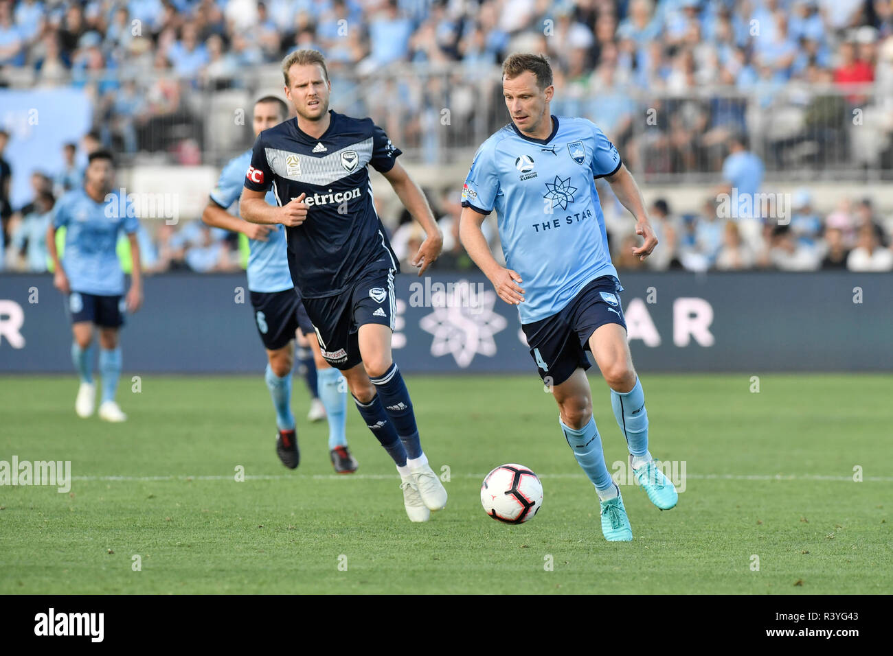 Jubilee Oval, Sydney, Australia. 25th Nov, 2018. A League football, Sydney FC versus Melbourne Victory; Alex Wilkinson of Sydney tidies up at the back Credit: Action Plus Sports/Alamy Live News Stock Photo