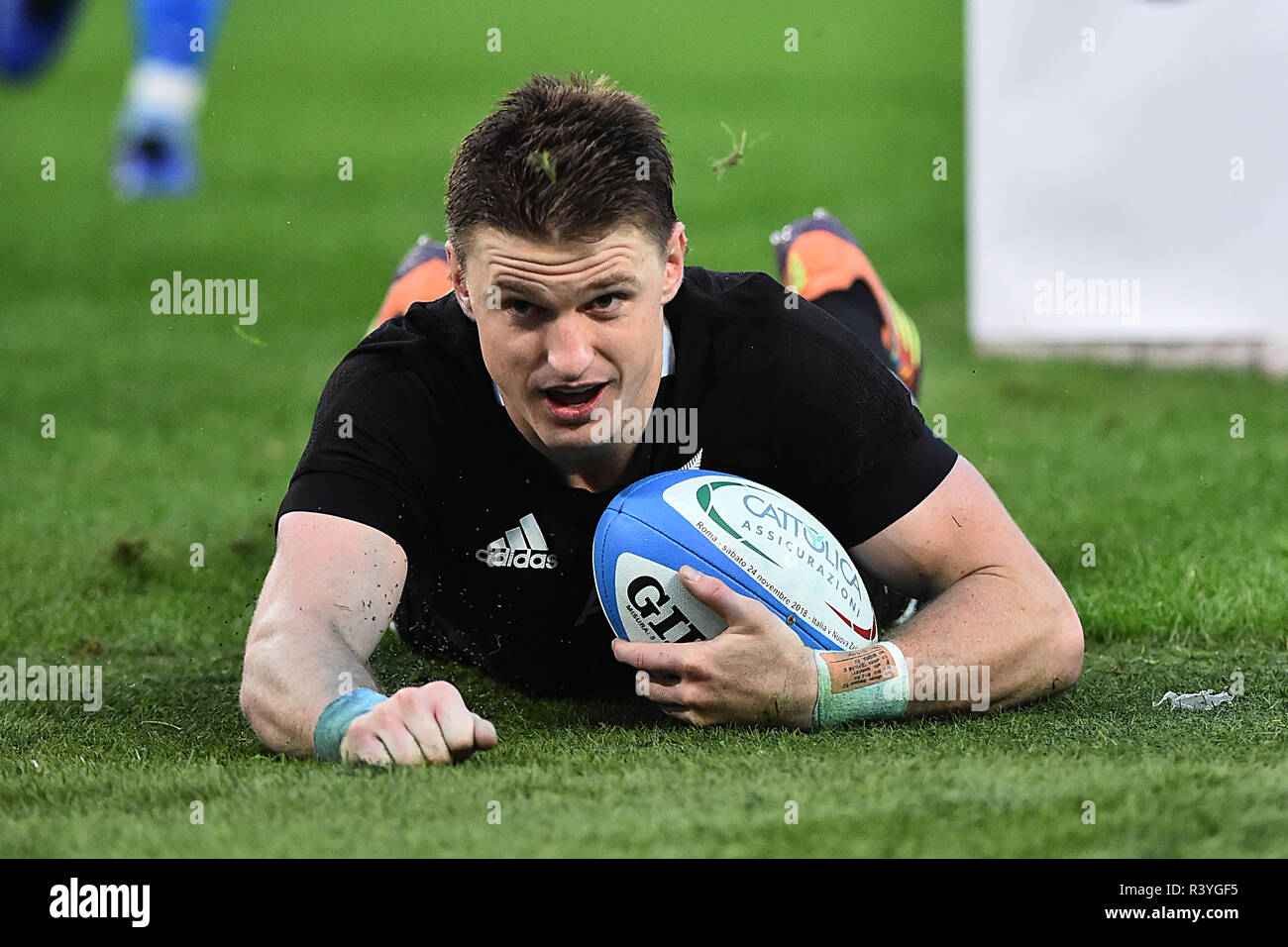 Beauden barrett hi-res stock photography and images - Page 2 - Alamy