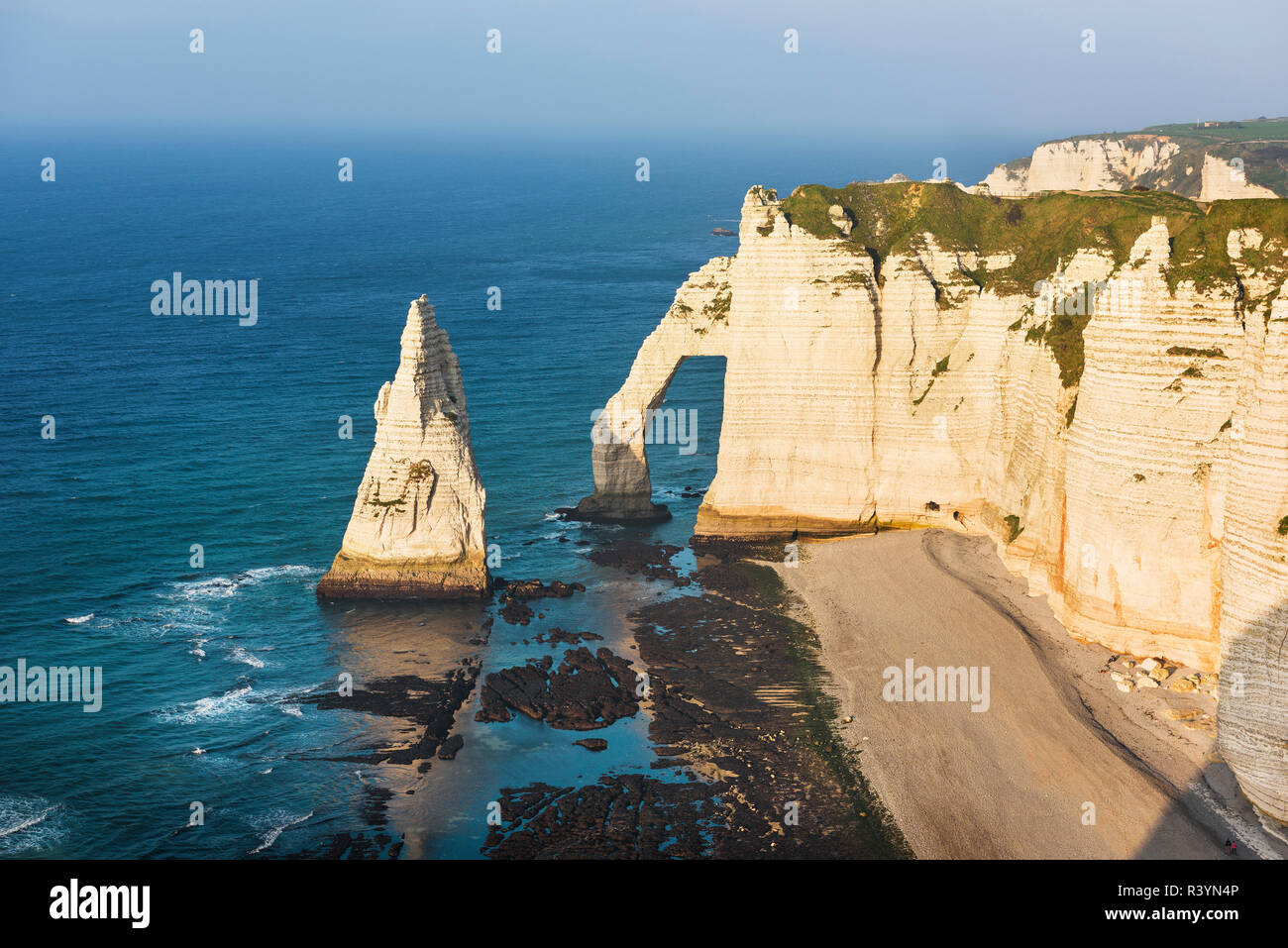 Etretat cliff France Stock Photo - Alamy