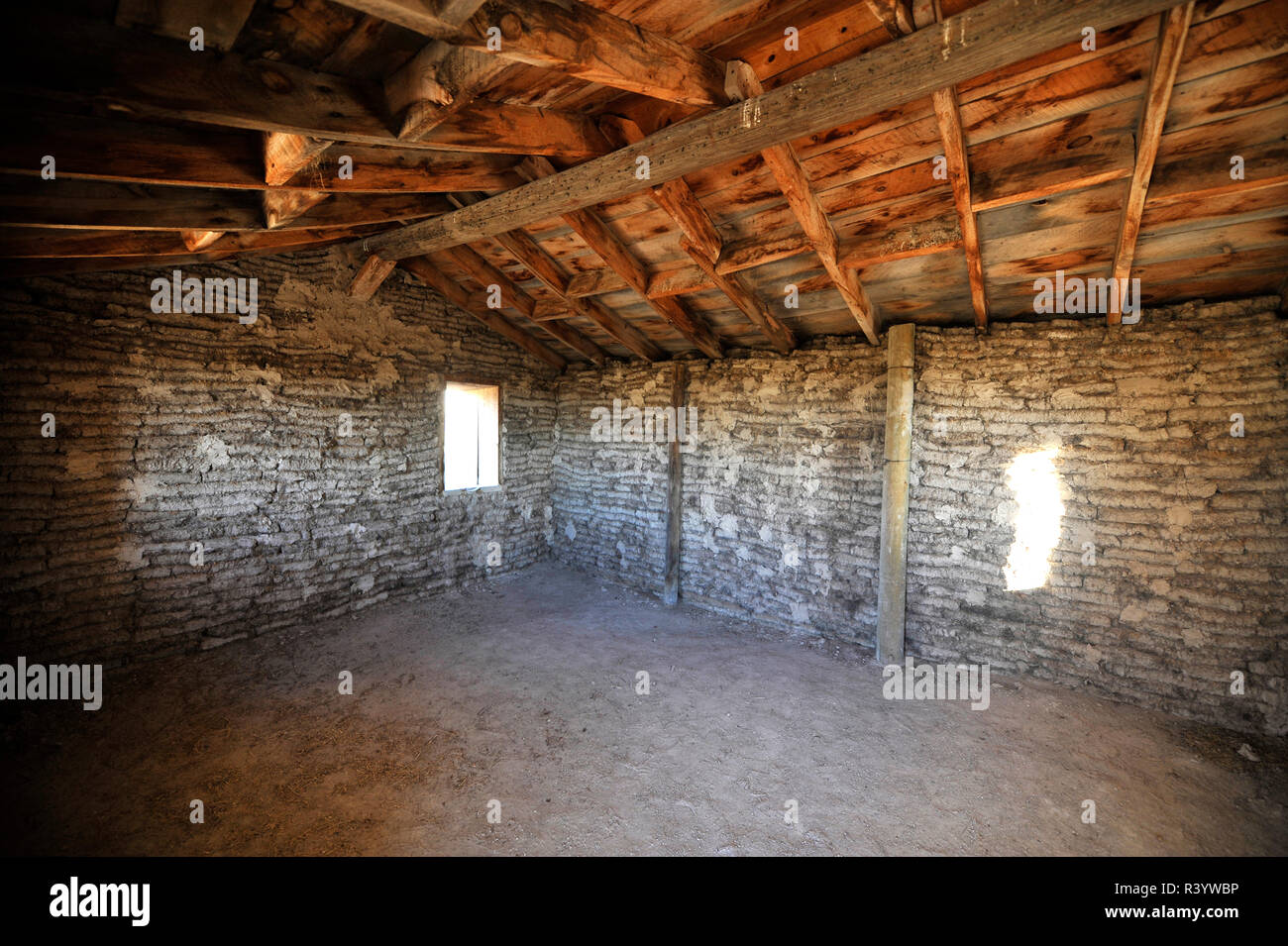 USA, Nebraska, Crawford, Toadstool Geologic Park, Pioneer Sod House, Interior Stock Photo Alamy