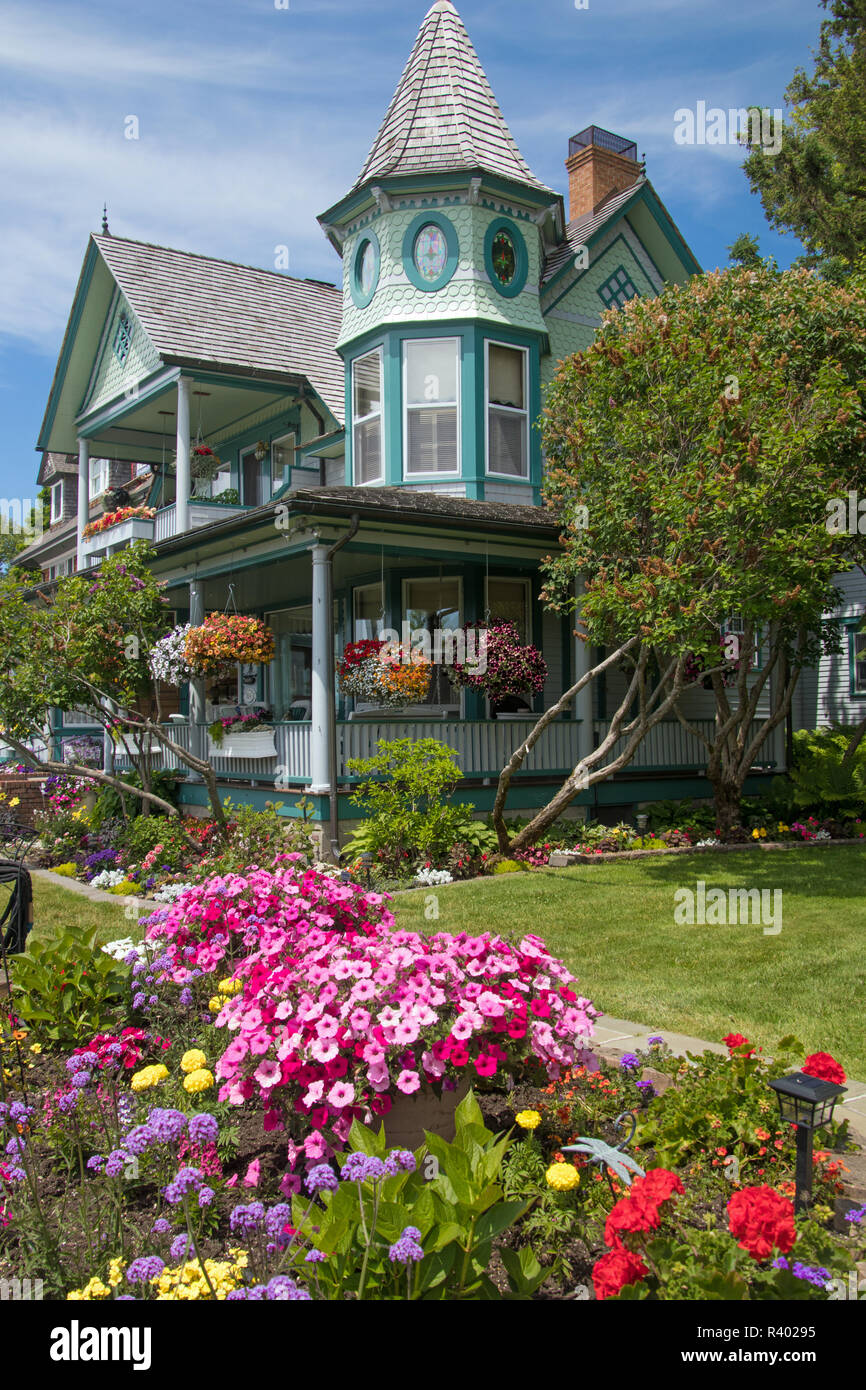 Victorian House on Mackinac Island Stock Photo Alamy