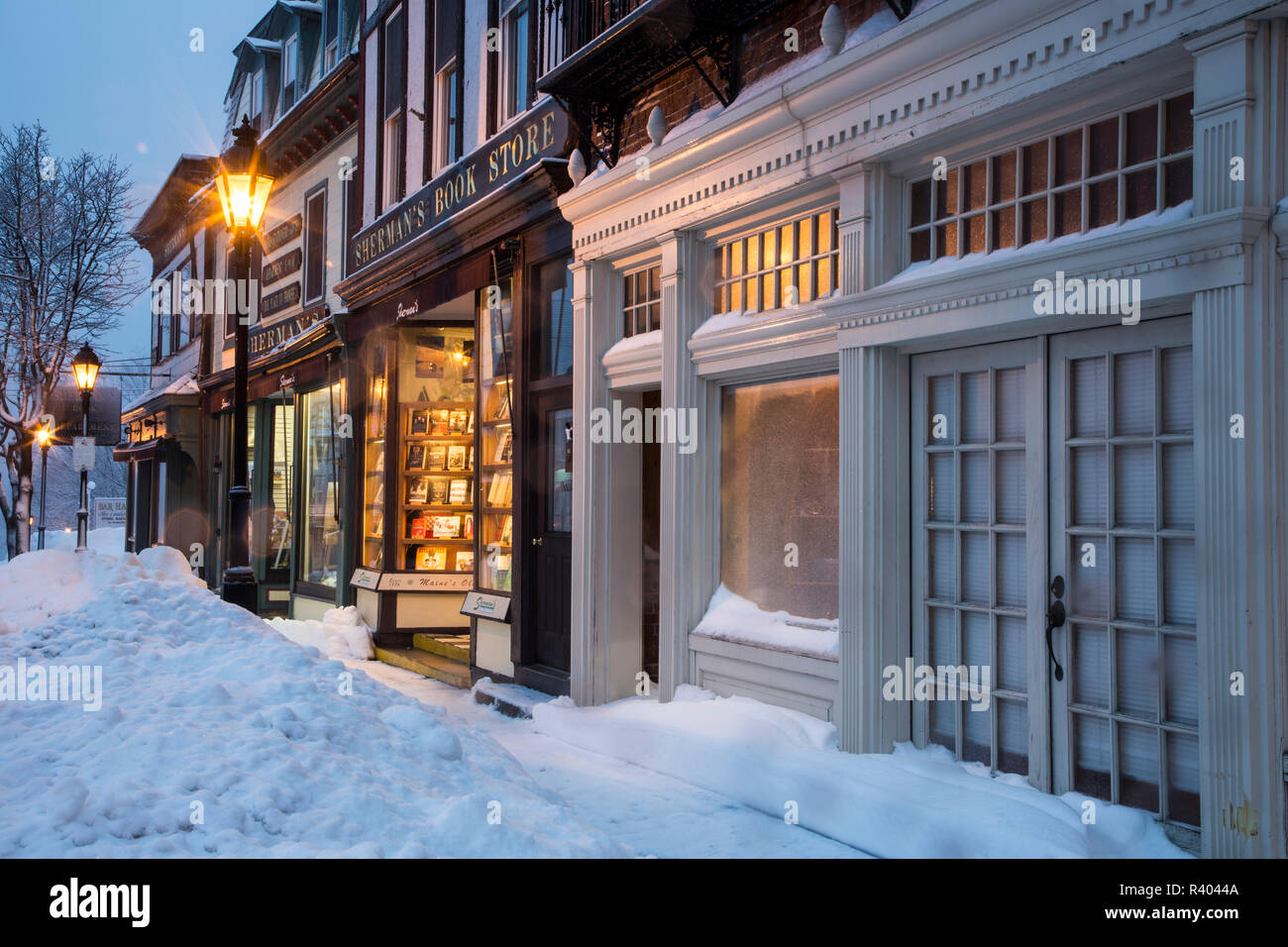 USA, Bar Harbor, Maine. Early winter morning on the street in Bar